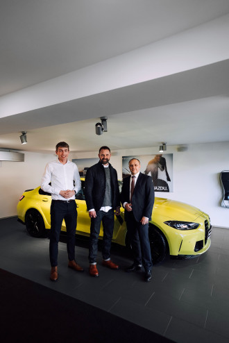 Tomáš Maštalír si prevzal kľúče od BMW M3 Competition M xDrive.