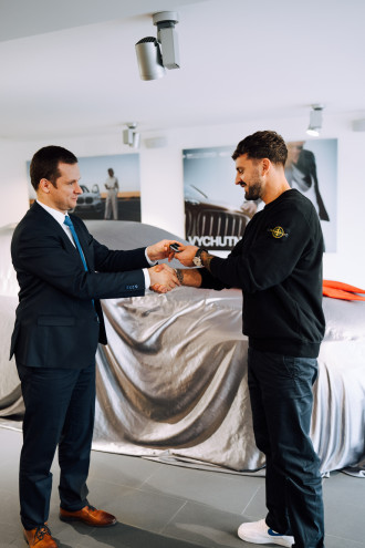 Slávnostné odovzdanie BMW M2 Coupé Rasťovi Zvarovi.