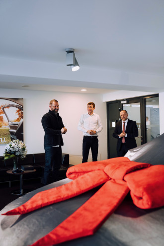 Tomáš Maštalír si prevzal kľúče od BMW M3 Competition M xDrive.