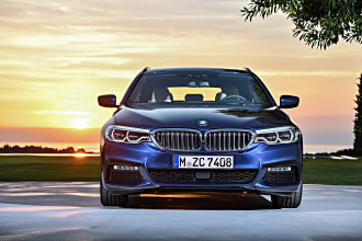 Nové BMW radu 5 Touring. Dynamické, všestranné, inteligentné..