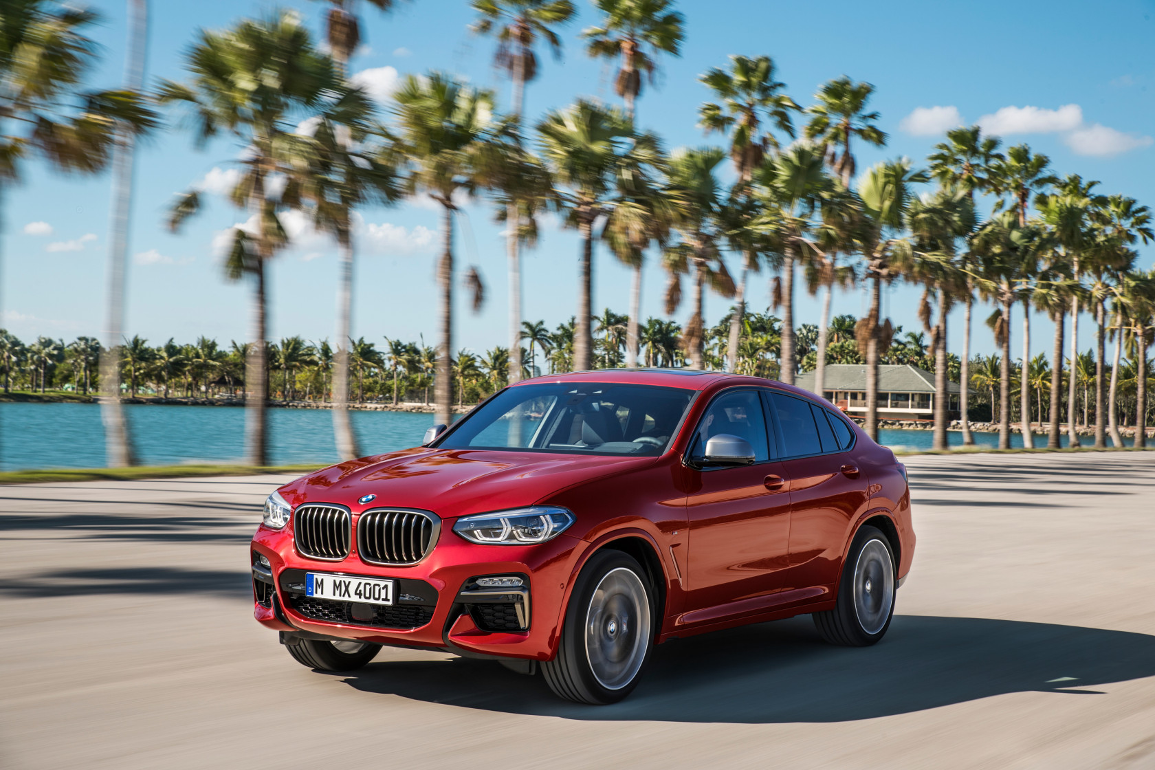 Nové BMW X4.