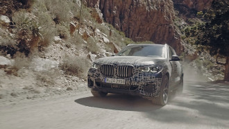 Nové BMW X5 na zaťažkávacej skúške od polárneho kruhu až po Južnú Afriku.