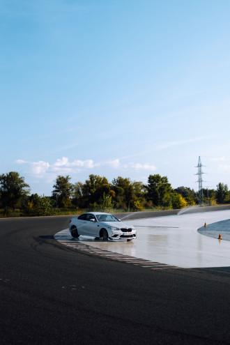 Ultimate Driving Academy by MD-Bavaria Group