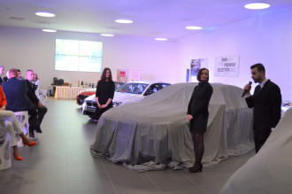 Exkluzívna premiéra štyroch vozidiel BMW