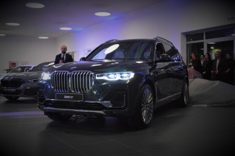 Exkluzívna premiéra štyroch vozidiel BMW