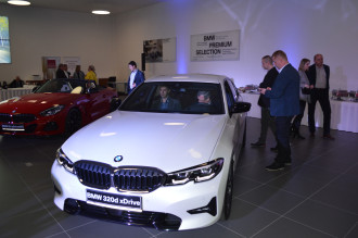 Exkluzívna premiéra štyroch vozidiel BMW