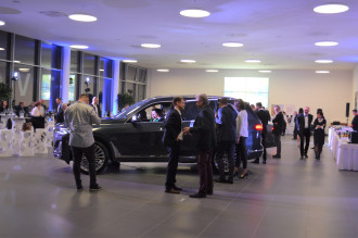 Exkluzívna premiéra štyroch vozidiel BMW