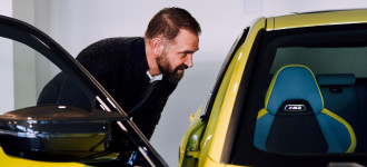 Tomáš Maštalír si prevzal kľúče od BMW M3 Competition M xDrive.