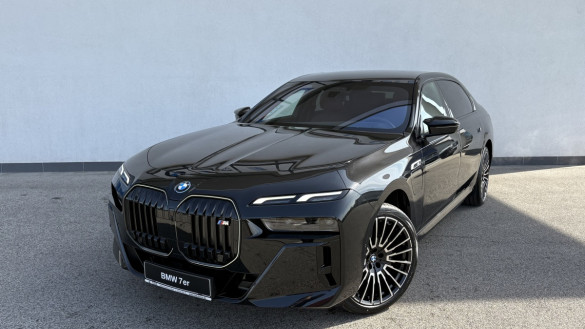 M760e xDrive Sedan