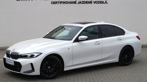 BMW 320i xDrive Sedan