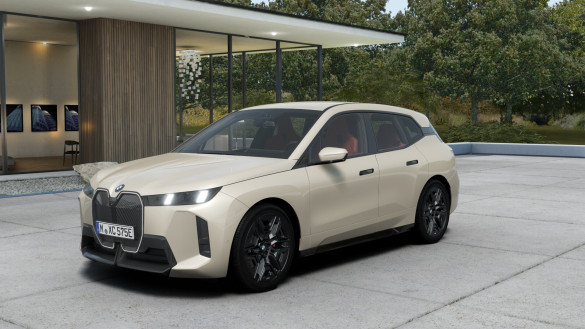 BMW iX xDrive45 - Loyalty program