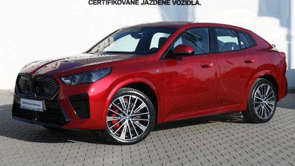 BMW iX2 xDrive30