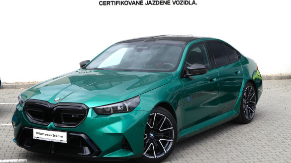 BMW M5 Sedan