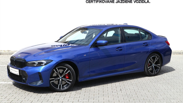 BMW 320i xDrive Sedan