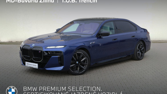 BMW M760e xDrive Sedan