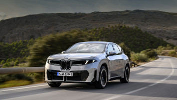 ZAŽITE NOVÉ BMW iX3.