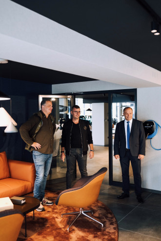 Dano Dangl si prevzal nové BMW M5 v Individual farbe Frozen Deep Grey.