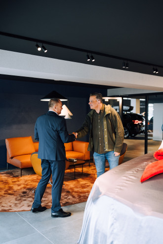 Dano Dangl si prevzal nové BMW M5 v Individual farbe Frozen Deep Grey.