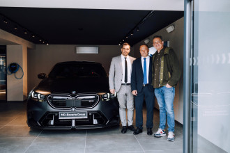 Dano Dangl si prevzal nové BMW M5 v Individual farbe Frozen Deep Grey.